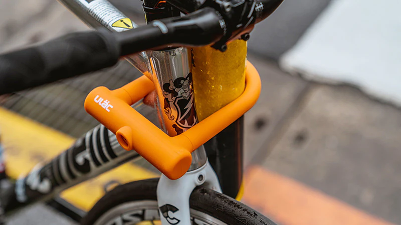 Смотреть видеообзор Велосипедный замок Ulac Brooklyn Si Alloy Lock Grey