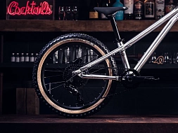 Детский велосипед Early Rider Hellion Brushed Aluminium 20"
